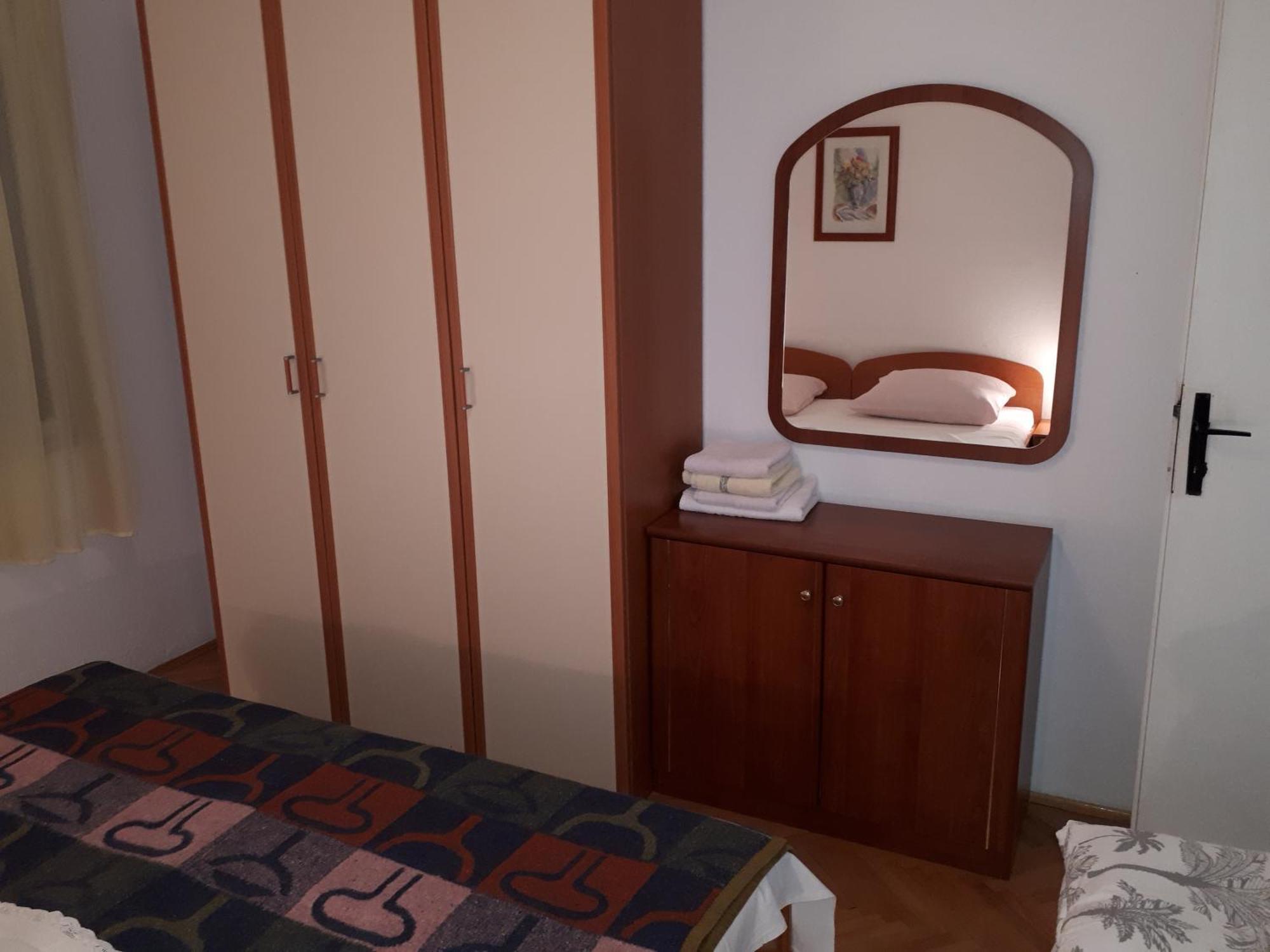 Pavlinovic Jure Apartment Makarska Exterior photo