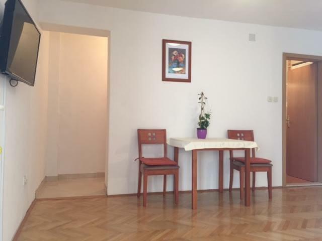 Pavlinovic Jure Apartment Makarska Exterior photo