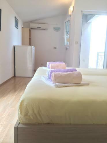 Pavlinovic Jure Apartment Makarska Exterior photo